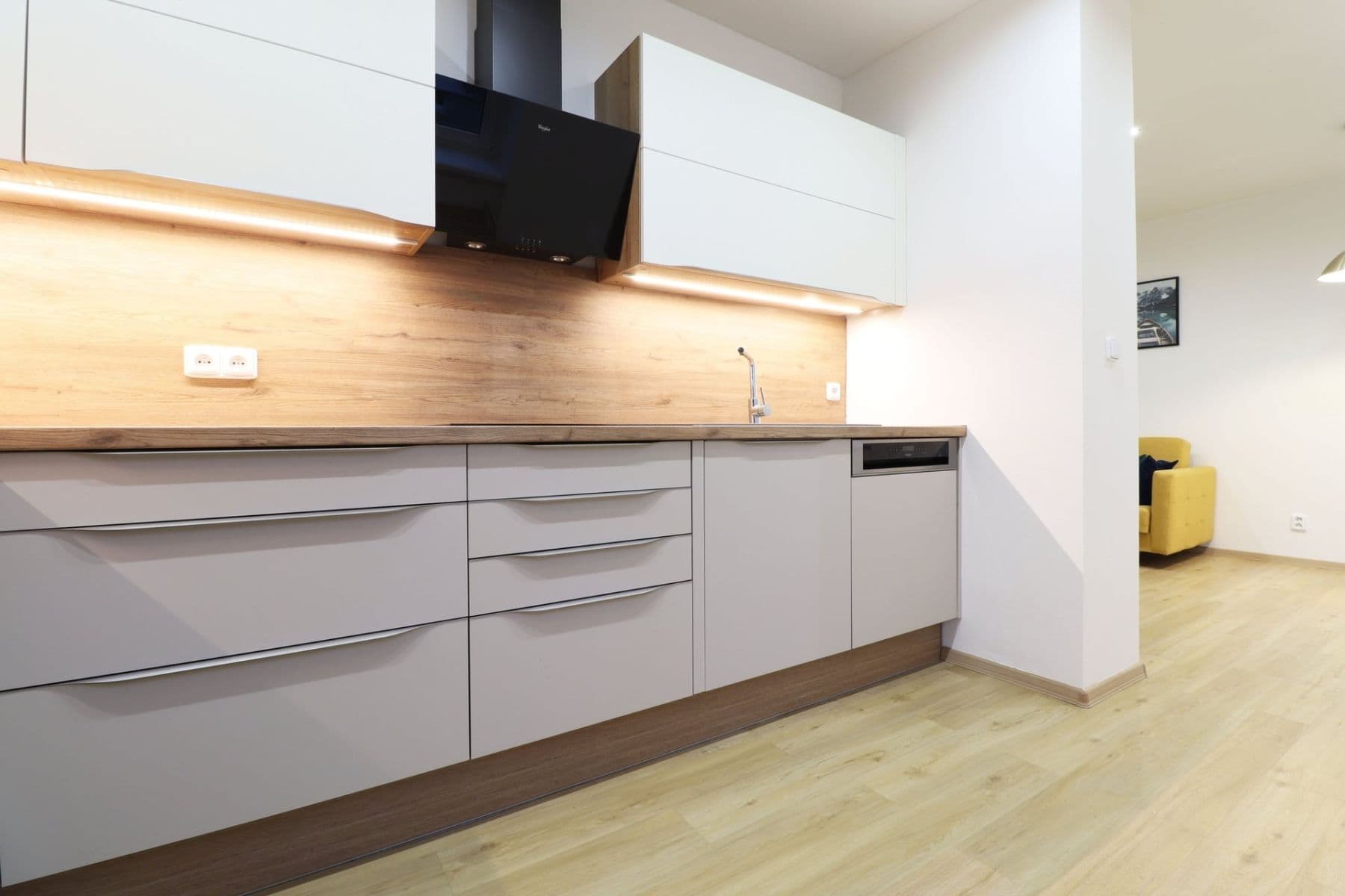 Pronájem bytu 2+kk 50 m², Sídliště, Brandýs nad Labem-Stará Boleslav, Středočeský kraj Pronájem bytu 2+kk 50 m², Sídliště, Brandýs nad Labem-Stará Boleslav, Středočeský kraj