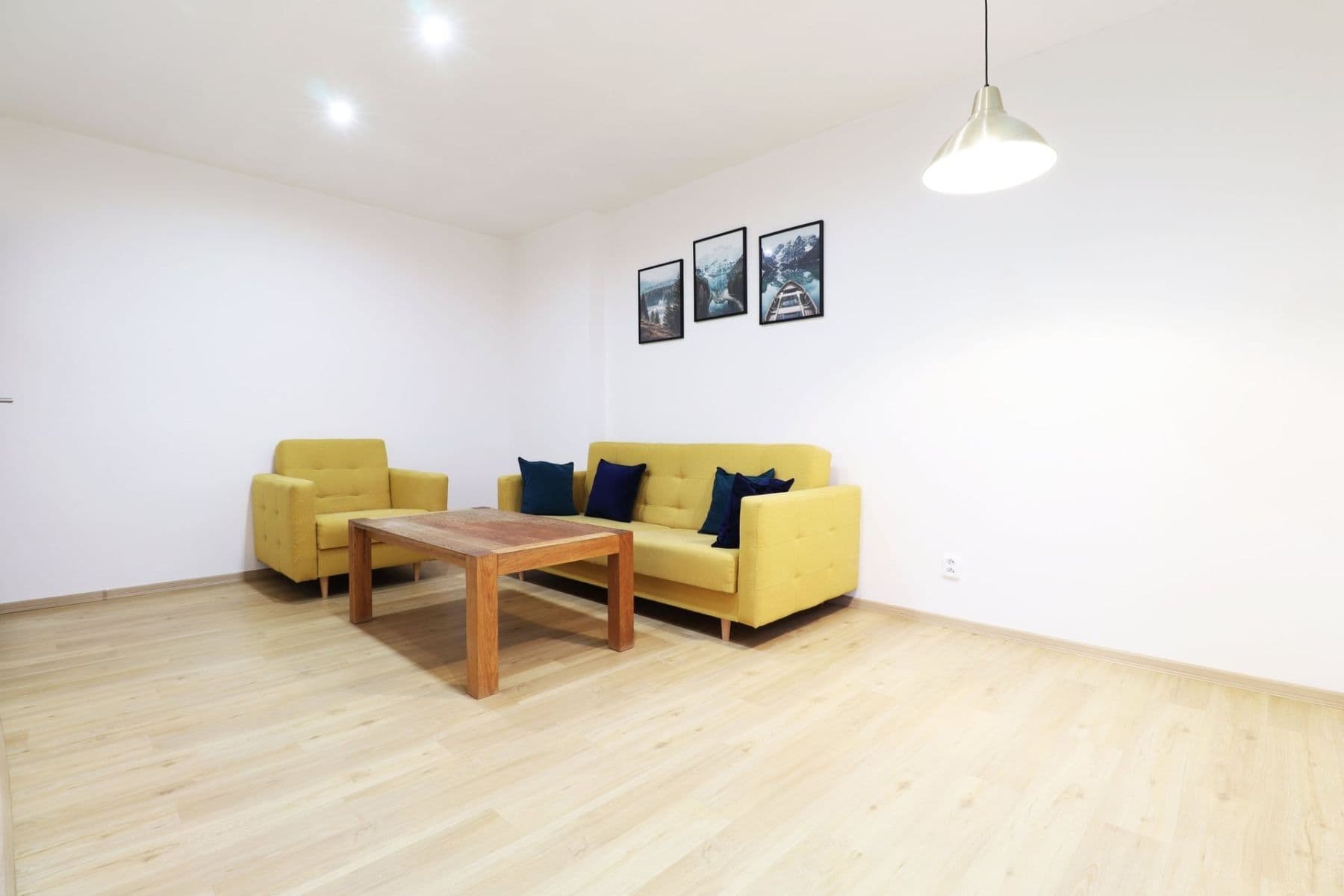 Pronájem bytu 2+kk 50 m², Sídliště, Brandýs nad Labem-Stará Boleslav, Středočeský kraj Pronájem bytu 2+kk 50 m², Sídliště, Brandýs nad Labem-Stará Boleslav, Středočeský kraj