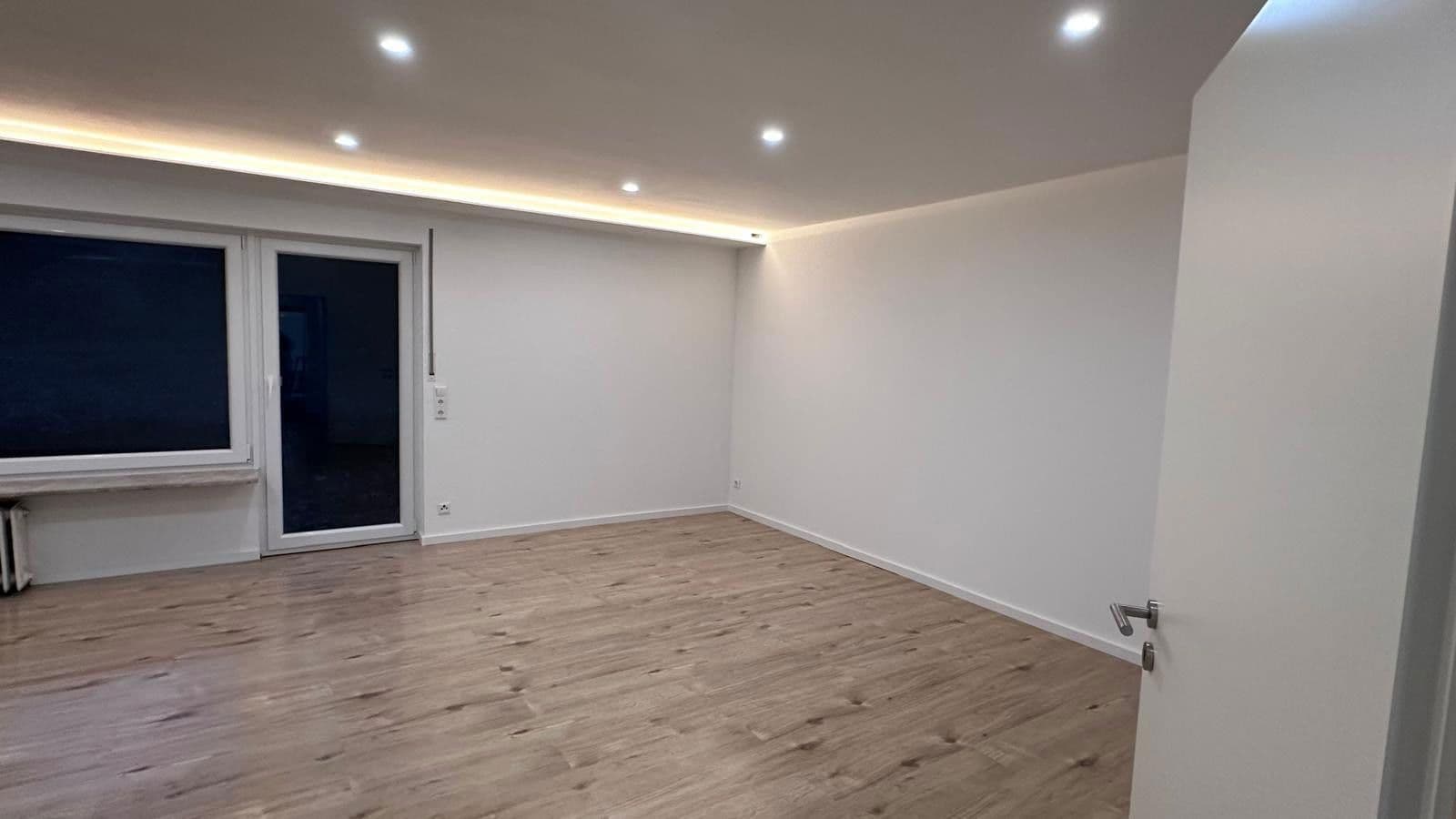 Pronájem bytu 2+1 76 m², Kirchstr. 12, Deizisau, Bádensko-Württembersko Pronájem bytu 2+1 76 m², Kirchstr. 12, Deizisau, Bádensko-Württembersko