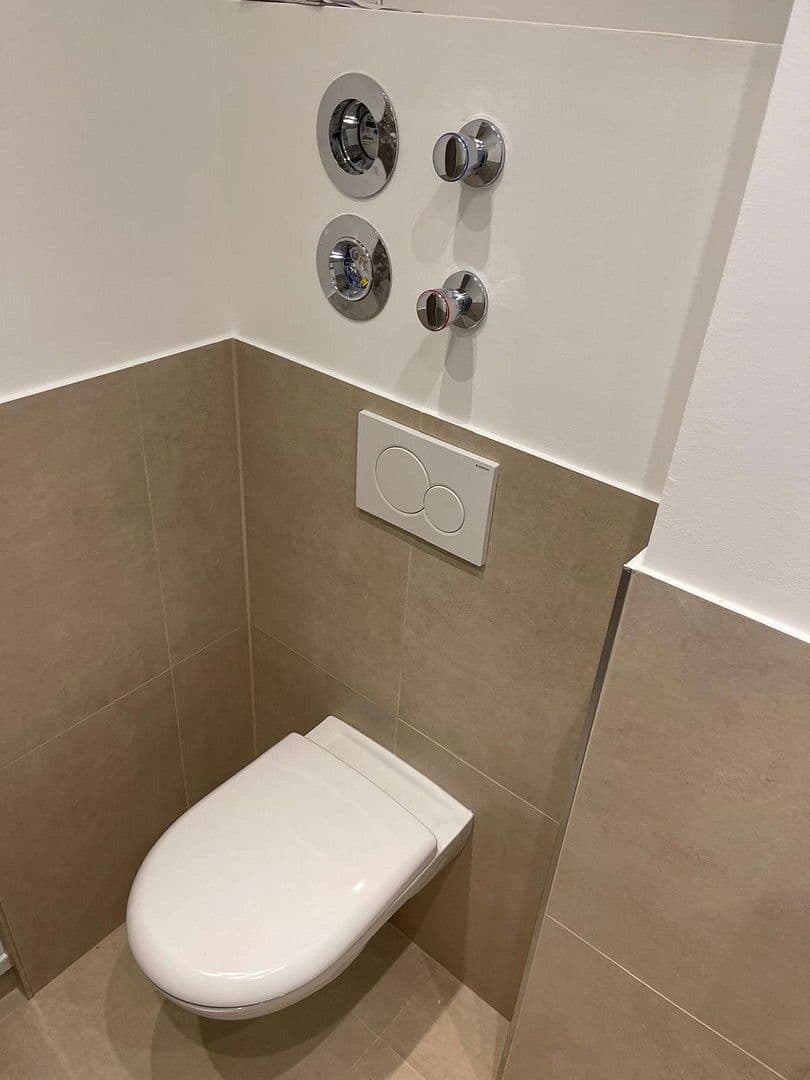 Prodej bytu 3+1 77 m², Waisenhausgasse 11, Köln, Severní Porýní-Vestfálsko Prodej bytu 3+1 77 m², Waisenhausgasse 11, Köln, Severní Porýní-Vestfálsko