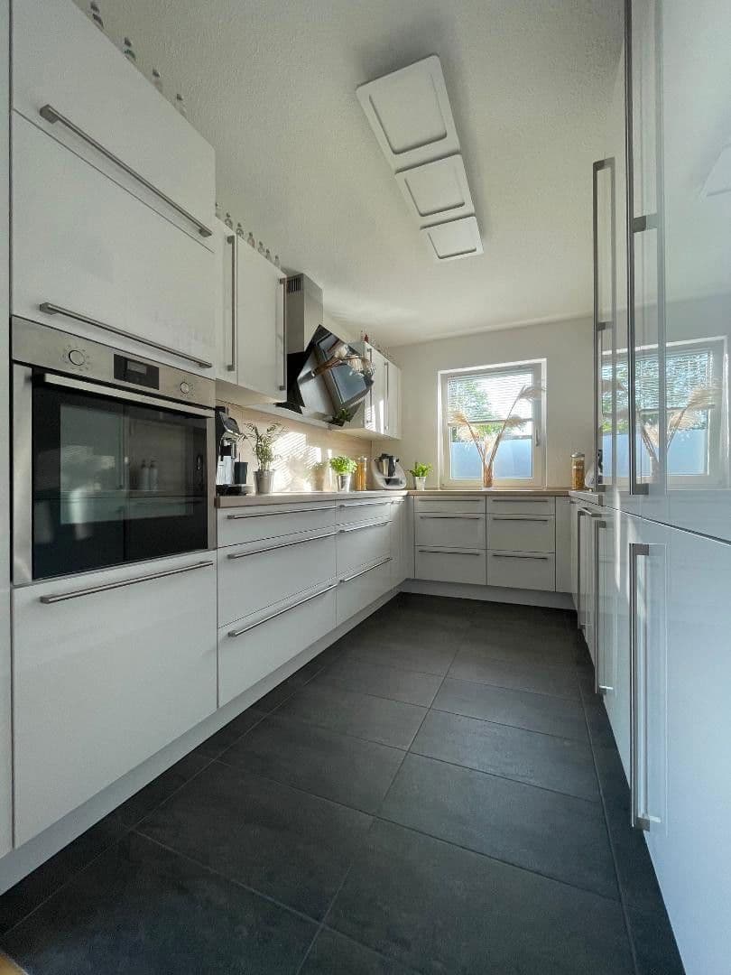 Prodej domu 117 m², pozemek 341 m², Ziegelhüttestr. 18/2, Reutlingen, Bádensko-Württembersko Prodej domu 117 m², pozemek 341 m², Ziegelhüttestr. 18/2, Reutlingen, Bádensko-Württembersko