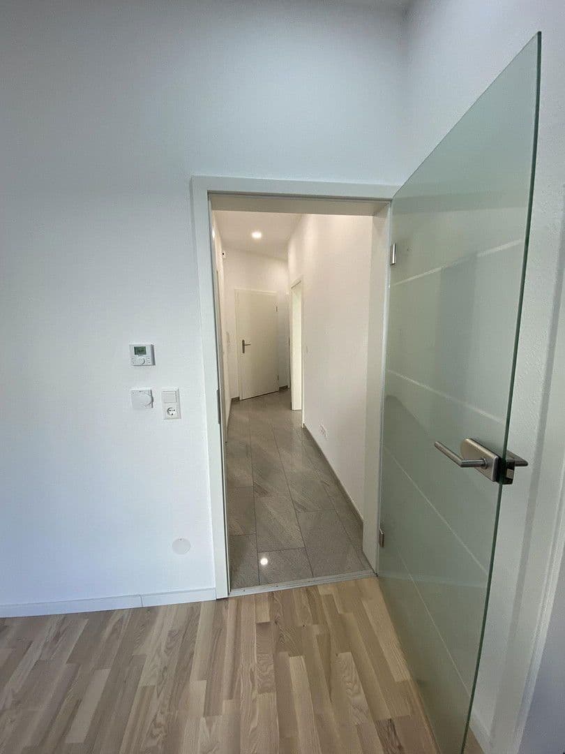 Pronájem bytu 3+1 64 m², Böcklerstr. 15, Stuttgart, Bádensko-Württembersko Pronájem bytu 3+1 64 m², Böcklerstr. 15, Stuttgart, Bádensko-Württembersko