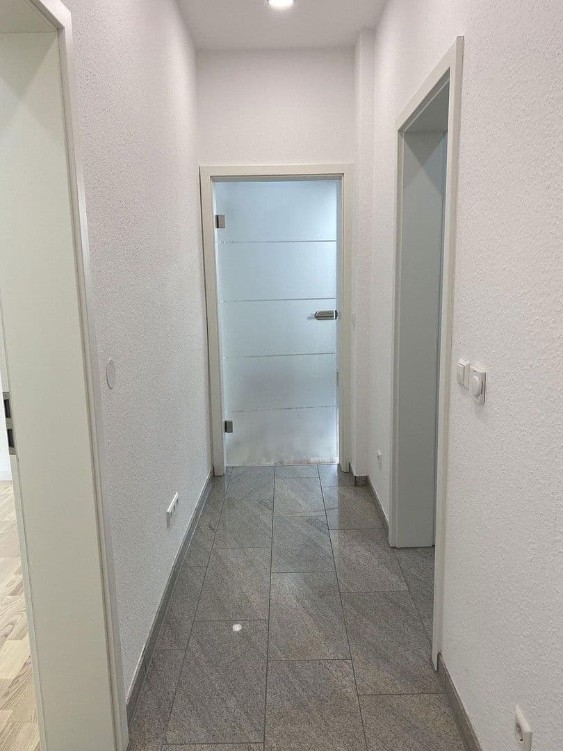 Pronájem bytu 3+1 64 m², Böcklerstr. 15, Stuttgart, Bádensko-Württembersko Pronájem bytu 3+1 64 m², Böcklerstr. 15, Stuttgart, Bádensko-Württembersko