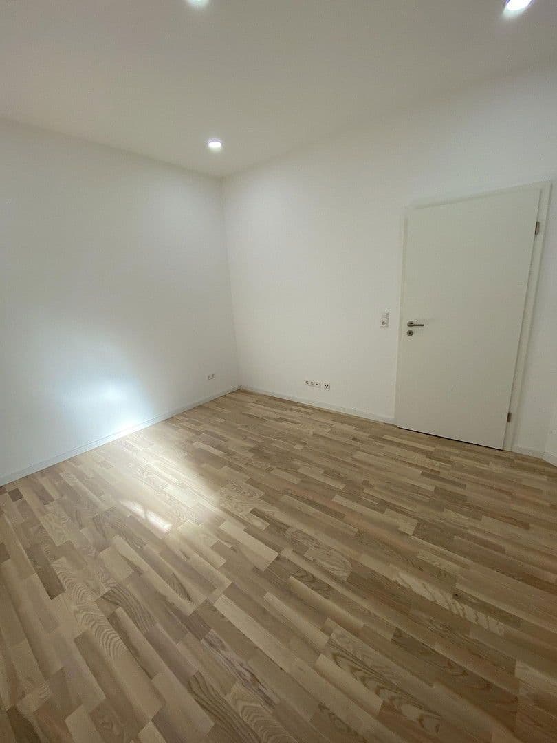 Pronájem bytu 3+1 64 m², Böcklerstr. 15, Stuttgart, Bádensko-Württembersko Pronájem bytu 3+1 64 m², Böcklerstr. 15, Stuttgart, Bádensko-Württembersko