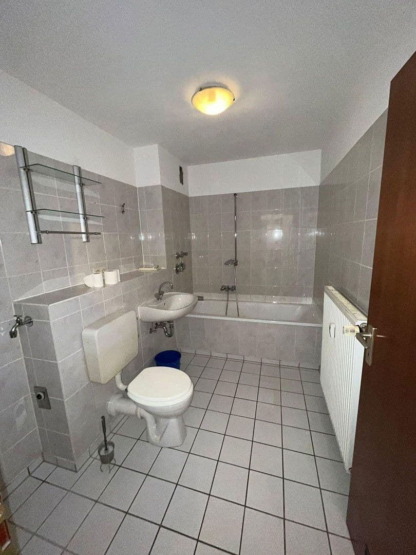 Pronájem bytu 3+1 75 m², Wuppertal, Severní Porýní-Vestfálsko Pronájem bytu 3+1 75 m², Wuppertal, Severní Porýní-Vestfálsko