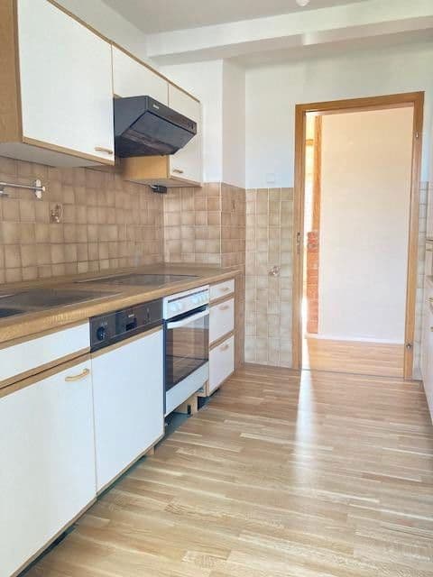 Pronájem bytu 3+kk 73 m², Stuttgart, Bádensko-Württembersko Pronájem bytu 3+kk 73 m², Stuttgart, Bádensko-Württembersko
