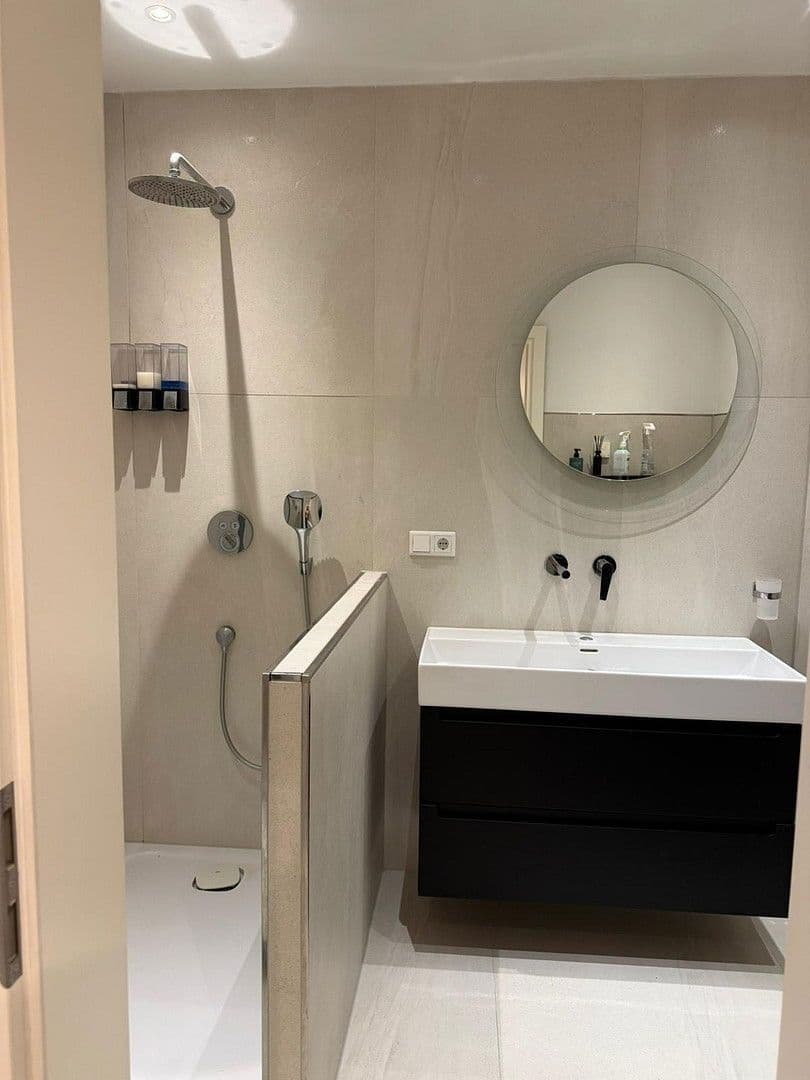 Pronájem bytu 3+1 90 m², Pohlheim, Hessen Pronájem bytu 3+1 90 m², Pohlheim, Hessen