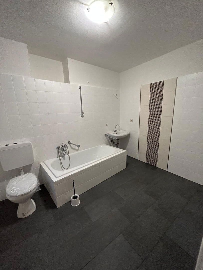 Pronájem domu 180 m², pozemek 225 m², Wielandstrasse 4a, Worms, Porýní-Falc Pronájem domu 180 m², pozemek 225 m², Wielandstrasse 4a, Worms, Porýní-Falc