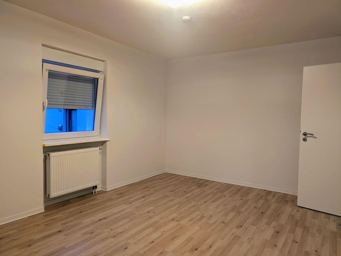 Pronájem bytu 3+1 55 m², Kaiserslautern, Porýní-Falc Pronájem bytu 3+1 55 m², Kaiserslautern, Porýní-Falc