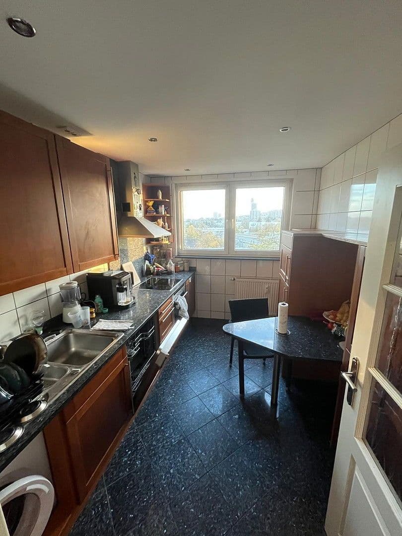 Pronájem bytu 3+1 83 m², Frankfurt am Main, Hessen Pronájem bytu 3+1 83 m², Frankfurt am Main, Hessen