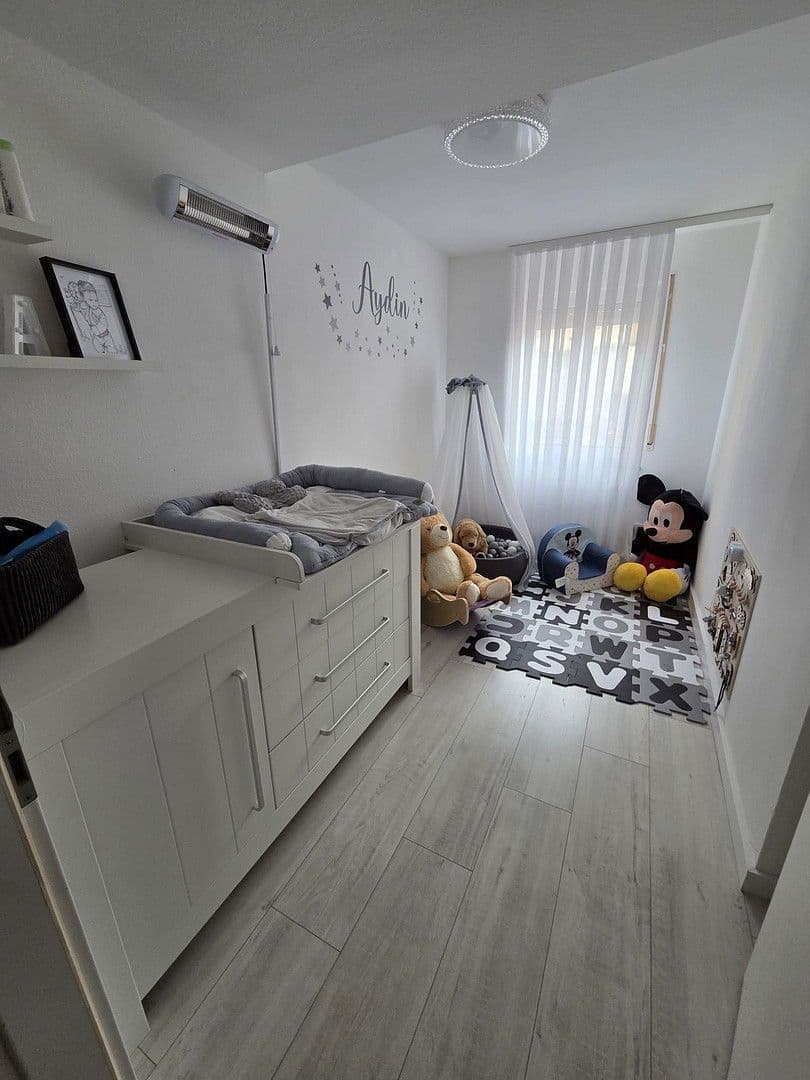 Prodej bytu 3+1 97 m², St.Clemens-Str 12, Erftstadt, Severní Porýní-Vestfálsko Prodej bytu 3+1 97 m², St.Clemens-Str 12, Erftstadt, Severní Porýní-Vestfálsko