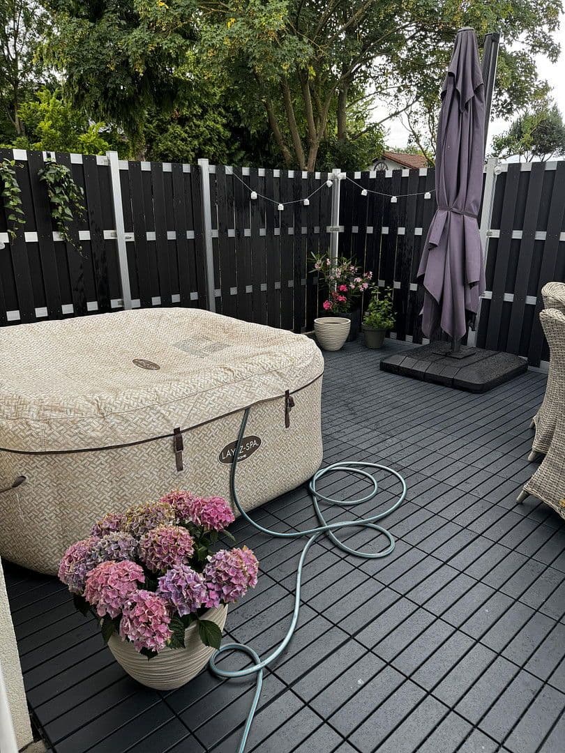 Prodej bytu 3+1 97 m², St.Clemens-Str 12, Erftstadt, Severní Porýní-Vestfálsko Prodej bytu 3+1 97 m², St.Clemens-Str 12, Erftstadt, Severní Porýní-Vestfálsko