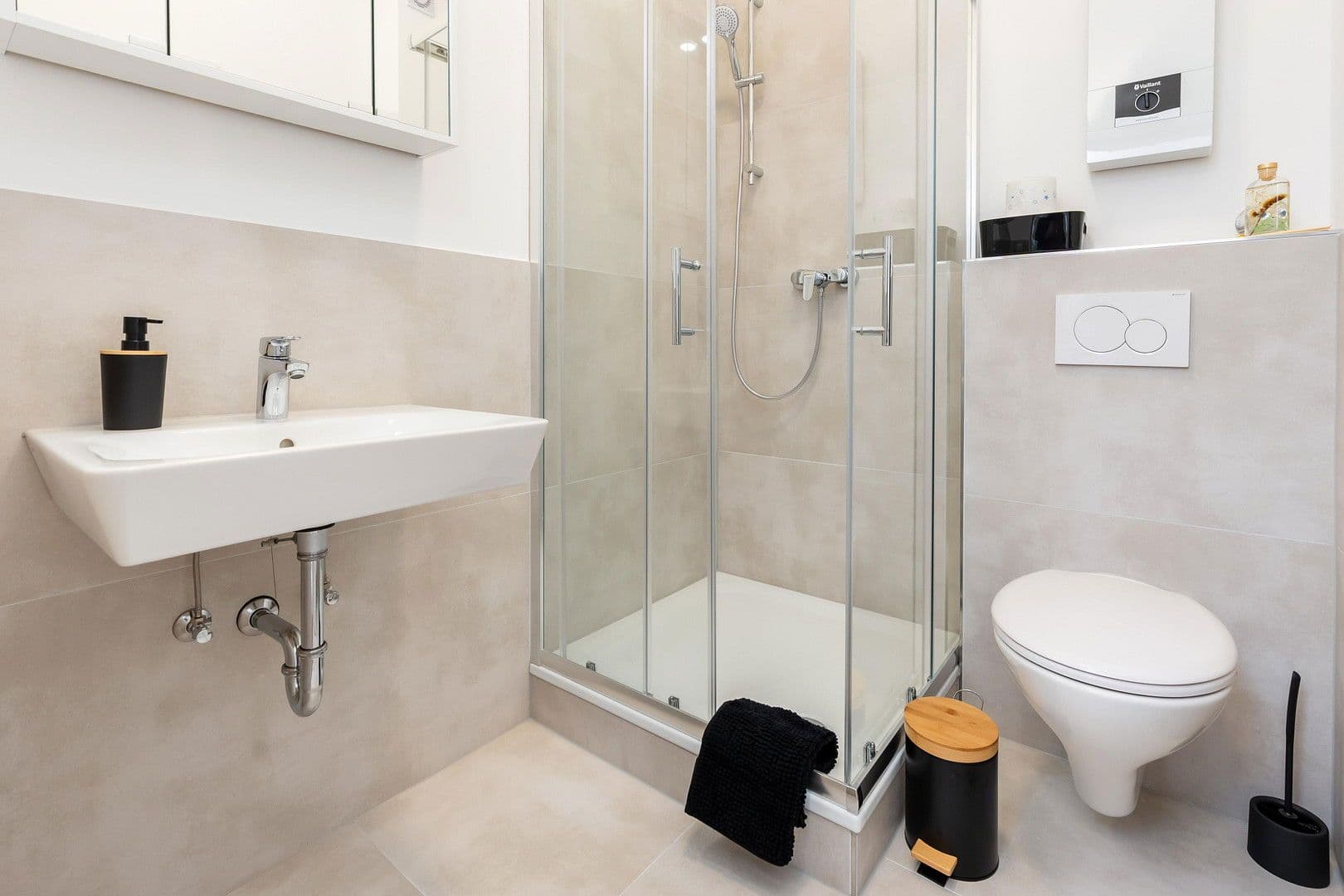 Pronájem bytu 2+1 52 m², Kapellenstr. 43, Cáchy, Severní Porýní-Vestfálsko Pronájem bytu 2+1 52 m², Kapellenstr. 43, Cáchy, Severní Porýní-Vestfálsko