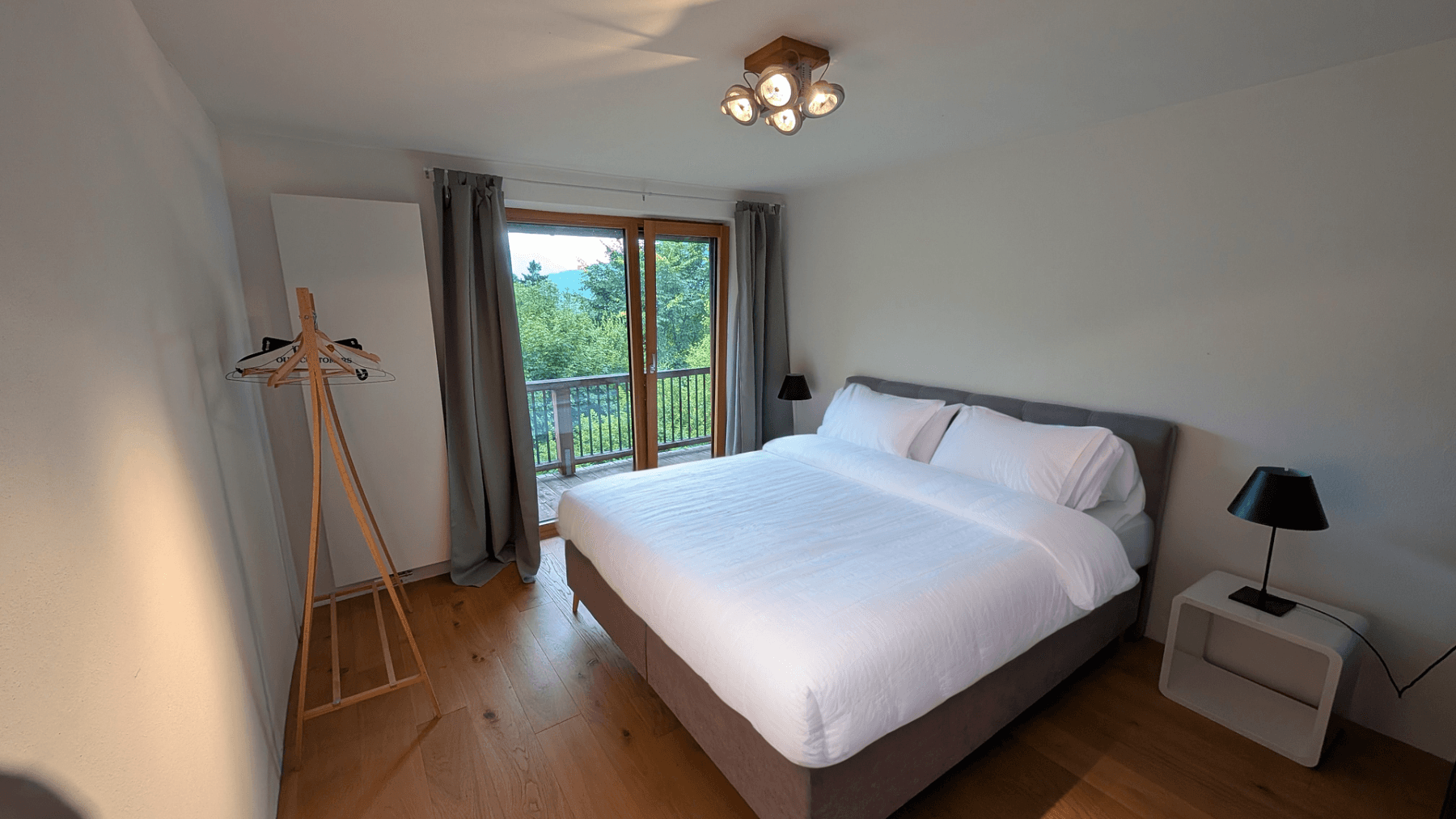 Prodej domu 204 m², pozemek 1.156 m², Sonnenweg 11, Fischbachau, Bavorsko Prodej domu 204 m², pozemek 1.156 m², Sonnenweg 11, Fischbachau, Bavorsko