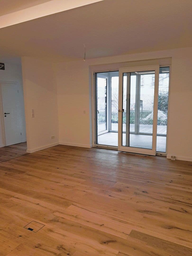 Prodej bytu 3+1 115 m², Halle, Sasko-Anhaltsko Prodej bytu 3+1 115 m², Halle, Sasko-Anhaltsko