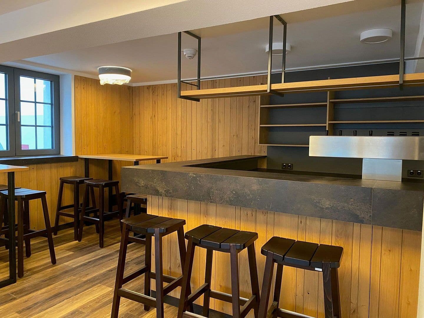 Pronájem nebytového prostoru 917 m², Möhlerplatz 2, Igersheim, Bádensko-Württembersko Pronájem nebytového prostoru 917 m², Möhlerplatz 2, Igersheim, Bádensko-Württembersko