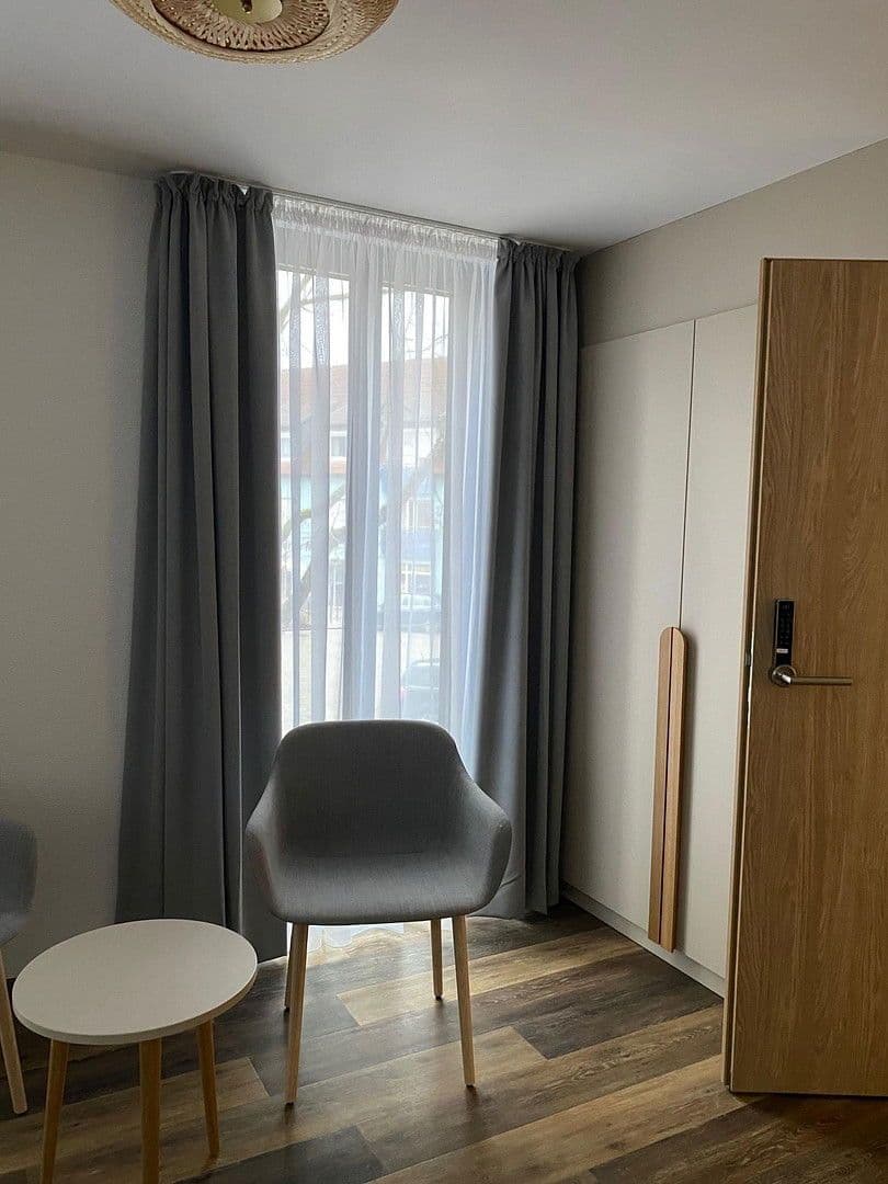 Pronájem nebytového prostoru 917 m², Möhlerplatz 2, Igersheim, Bádensko-Württembersko Pronájem nebytového prostoru 917 m², Möhlerplatz 2, Igersheim, Bádensko-Württembersko