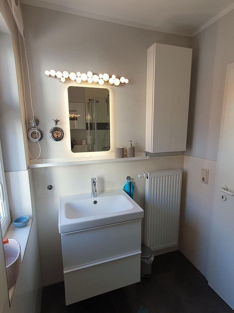 Pronájem bytu 2+1 38 m², Wiesbaden, Hessen Pronájem bytu 2+1 38 m², Wiesbaden, Hessen