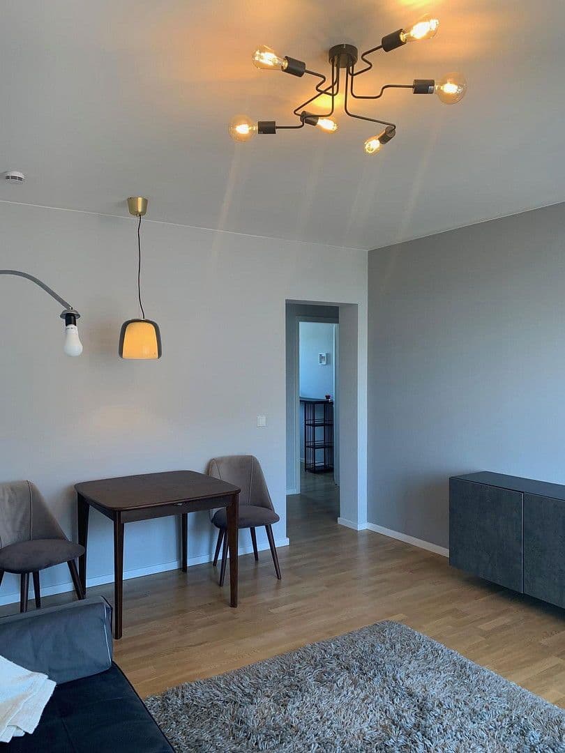 Pronájem bytu 3+1 63 m², Thorwaldsenstraße 5A, Berlin, Berlín Pronájem bytu 3+1 63 m², Thorwaldsenstraße 5A, Berlin, Berlín