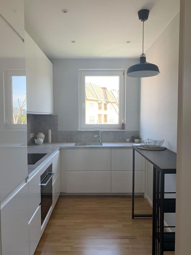 Pronájem bytu 3+1 63 m², Thorwaldsenstraße 5A, Berlin, Berlín Pronájem bytu 3+1 63 m², Thorwaldsenstraße 5A, Berlin, Berlín