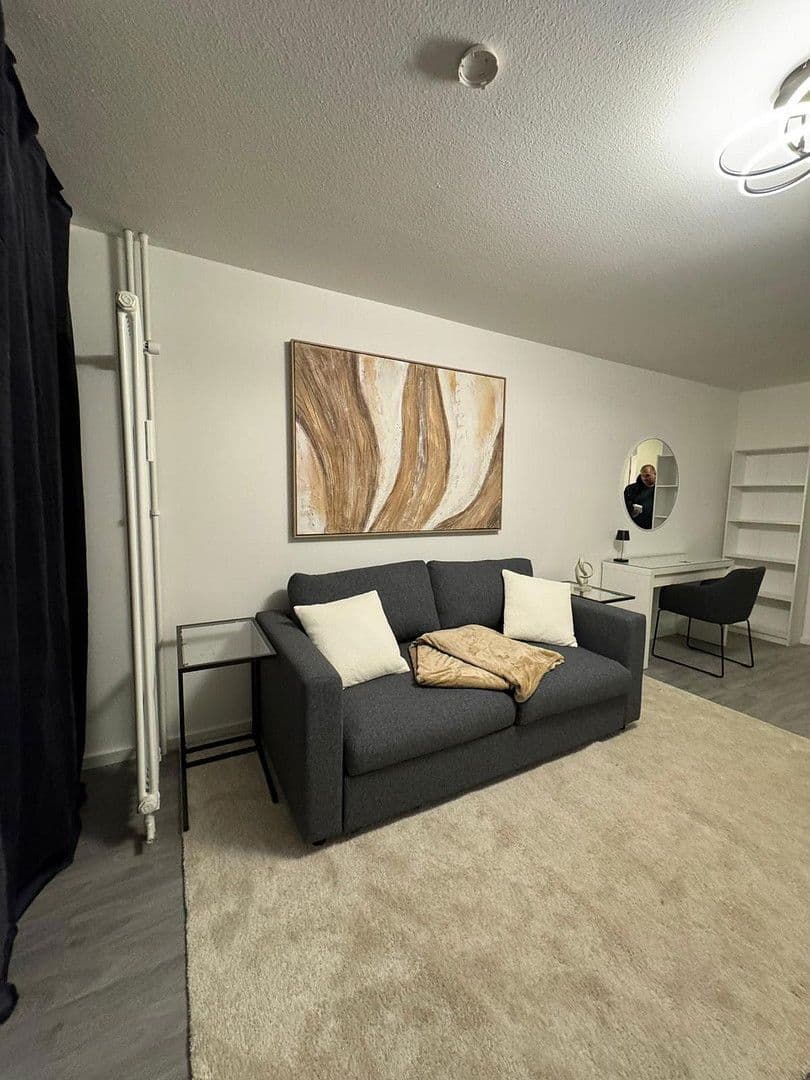 Pronájem bytu 1+1 31 m², Murnauerstraße 252, München, Bavorsko Pronájem bytu 1+1 31 m², Murnauerstraße 252, München, Bavorsko