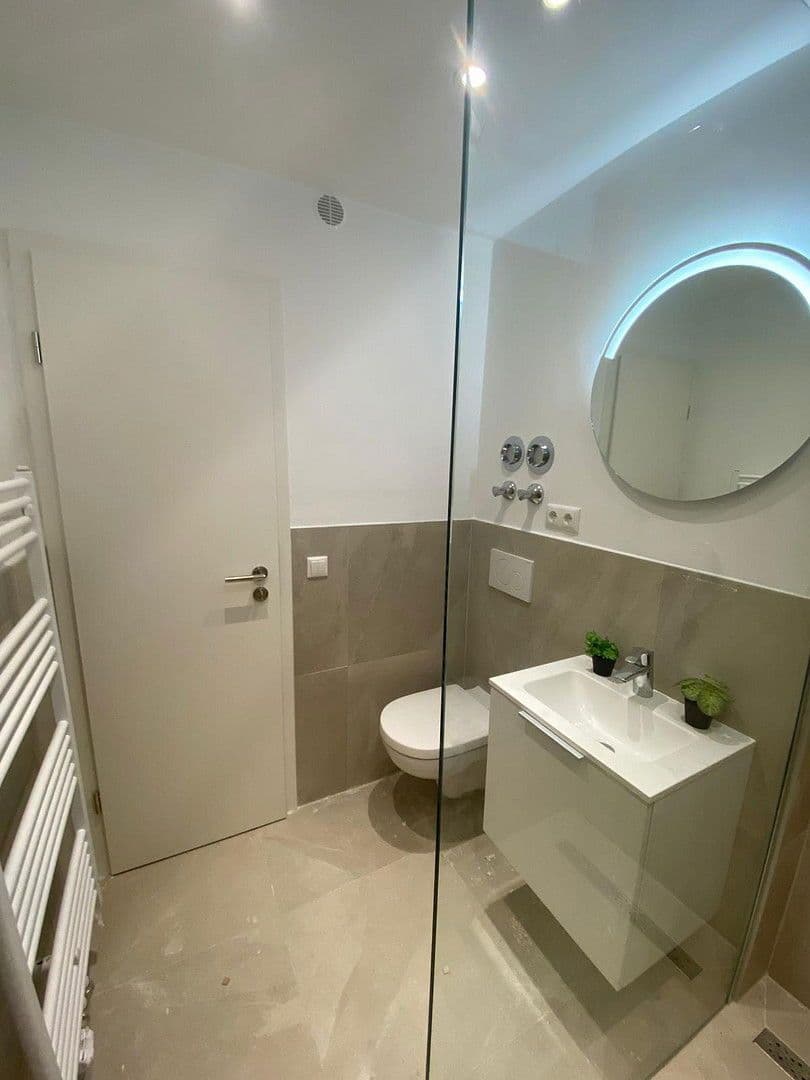 Pronájem bytu 1+1 30 m², Von-der-Pforten-Straße 1, München, Bavorsko Pronájem bytu 1+1 30 m², Von-der-Pforten-Straße 1, München, Bavorsko