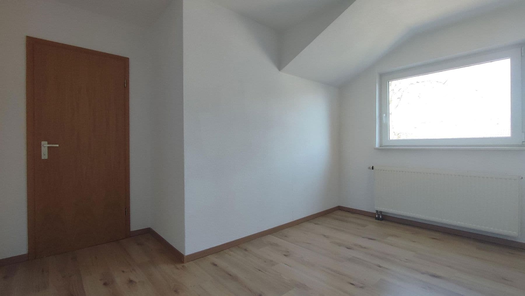 Prodej domu 89 m², pozemek 240 m², Schnedermannstraße 69, Emden, Dolní Sasko Prodej domu 89 m², pozemek 240 m², Schnedermannstraße 69, Emden, Dolní Sasko