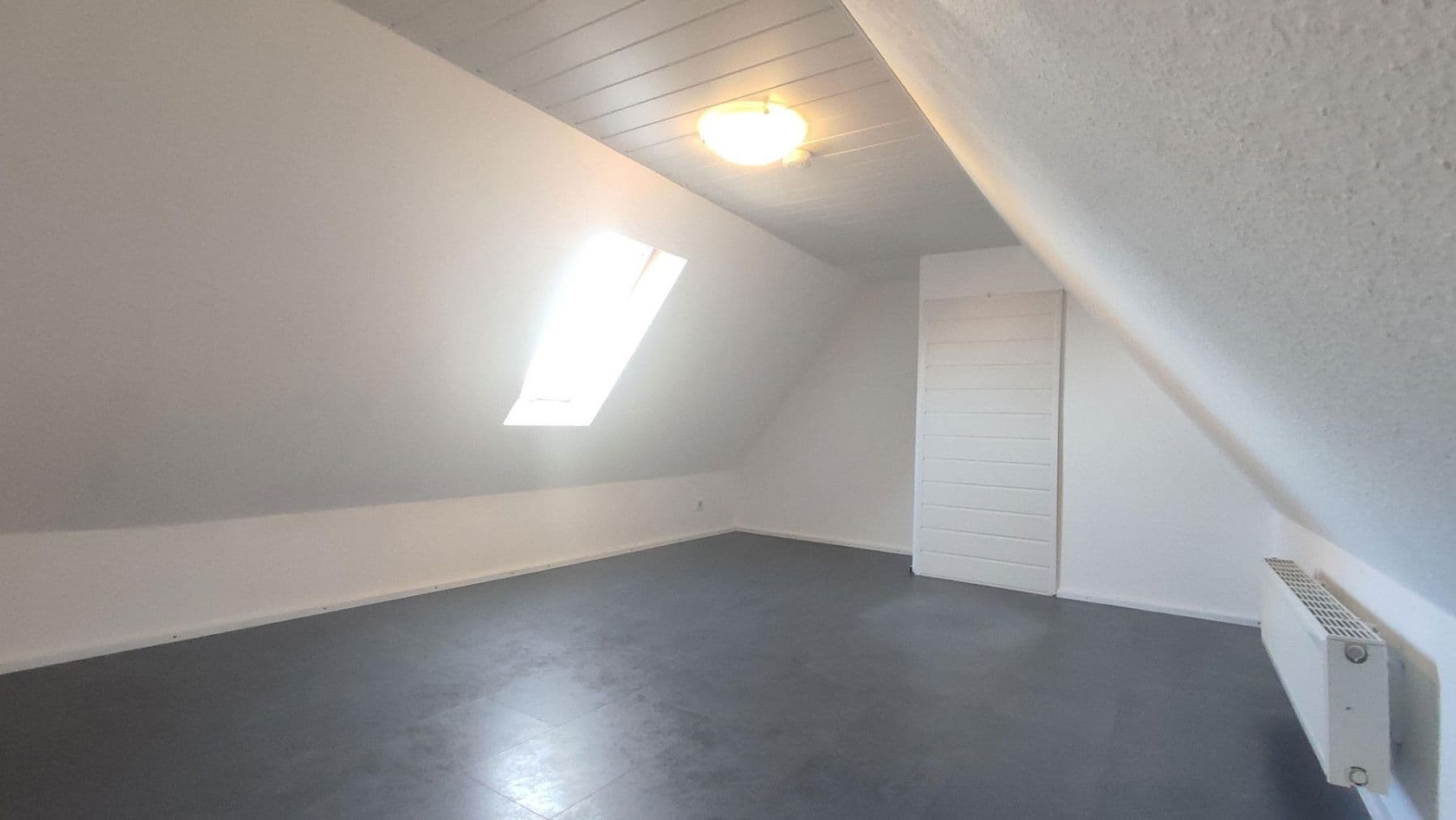 Prodej domu 89 m², pozemek 240 m², Schnedermannstraße 69, Emden, Dolní Sasko Prodej domu 89 m², pozemek 240 m², Schnedermannstraße 69, Emden, Dolní Sasko