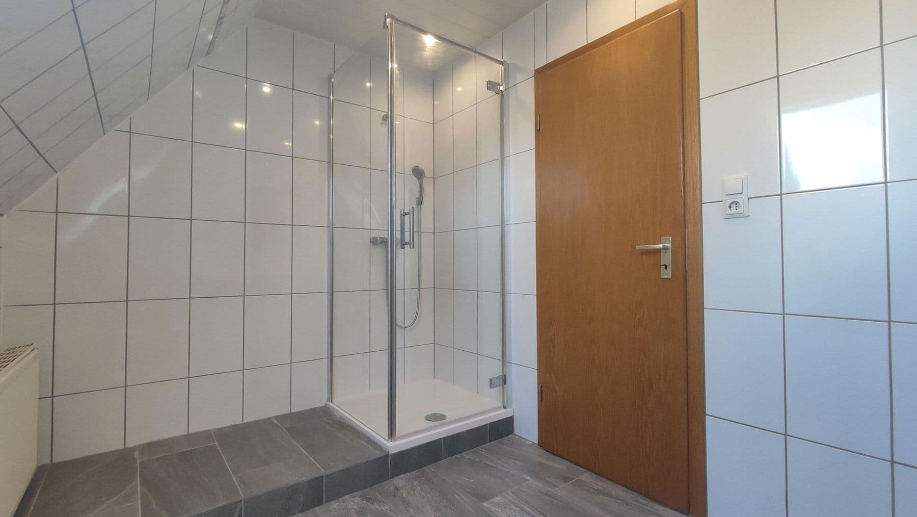 Prodej domu 89 m², pozemek 240 m², Schnedermannstraße 69, Emden, Dolní Sasko Prodej domu 89 m², pozemek 240 m², Schnedermannstraße 69, Emden, Dolní Sasko