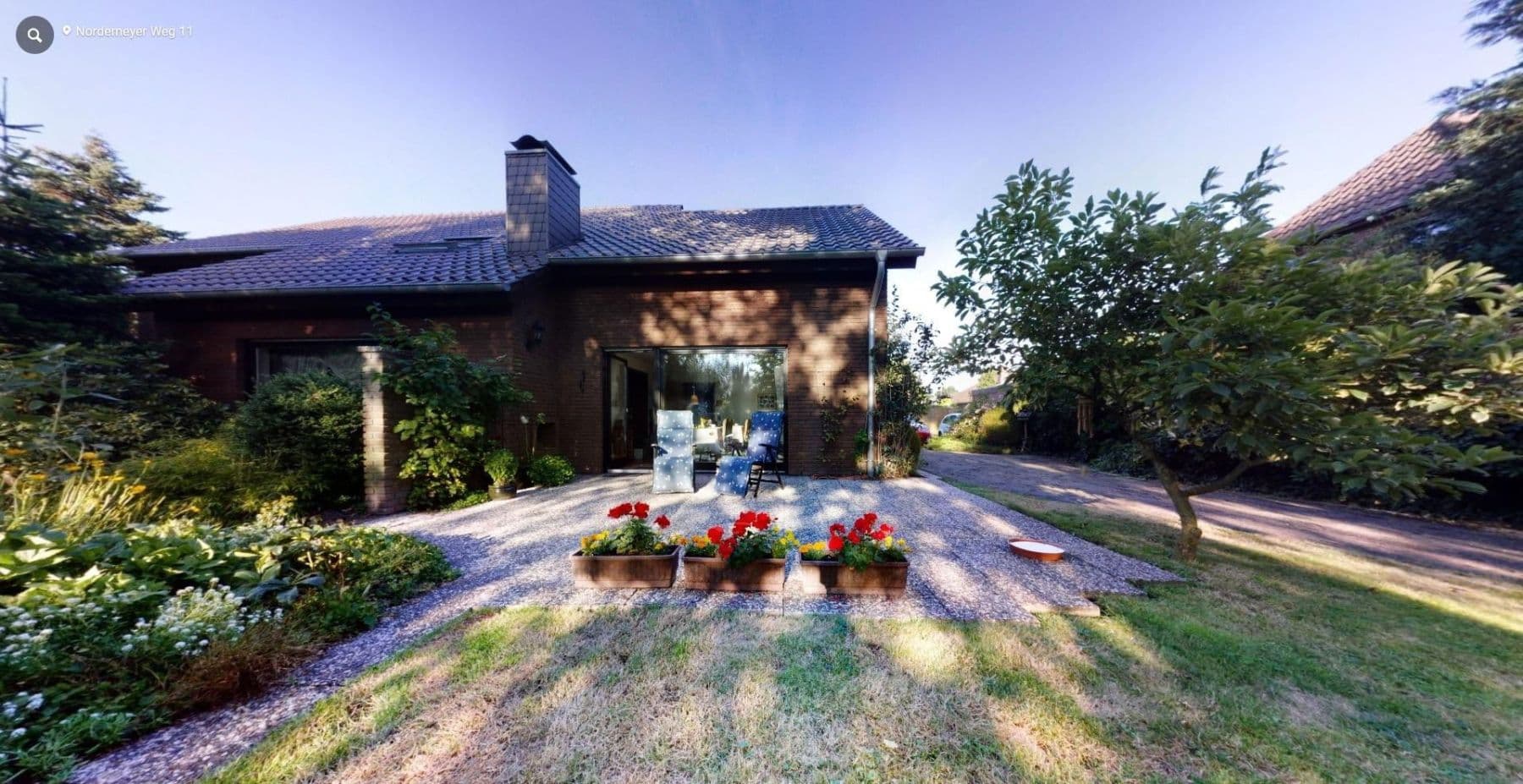 Prodej domu 280 m², pozemek 1.142 m², Norderneyer Weg 11, Leer (Ostfriesland), Dolní Sasko Prodej domu 280 m², pozemek 1.142 m², Norderneyer Weg 11, Leer (Ostfriesland), Dolní Sasko