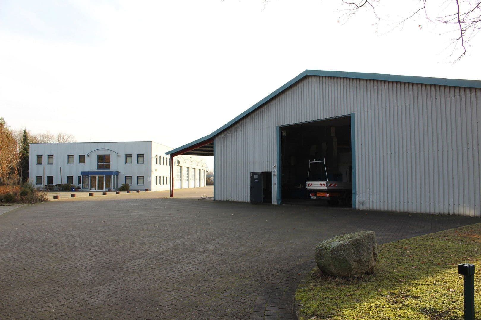 Prodej nebytového prostoru 20.000 m², Konsul-Wester-Straße 12, Lüchow, Dolní Sasko Prodej nebytového prostoru 20.000 m², Konsul-Wester-Straße 12, Lüchow, Dolní Sasko