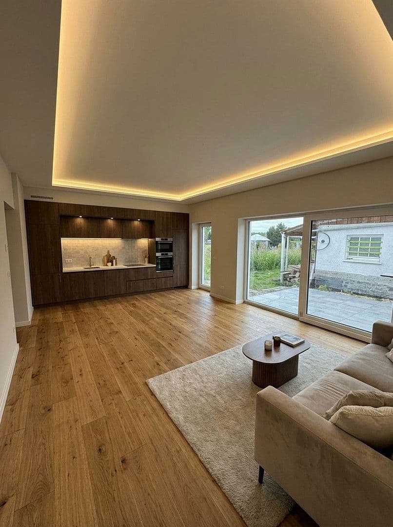 Prodej domu 908 m², pozemek 1.372 m², Lauingen (Donau), Bavorsko Prodej domu 908 m², pozemek 1.372 m², Lauingen (Donau), Bavorsko