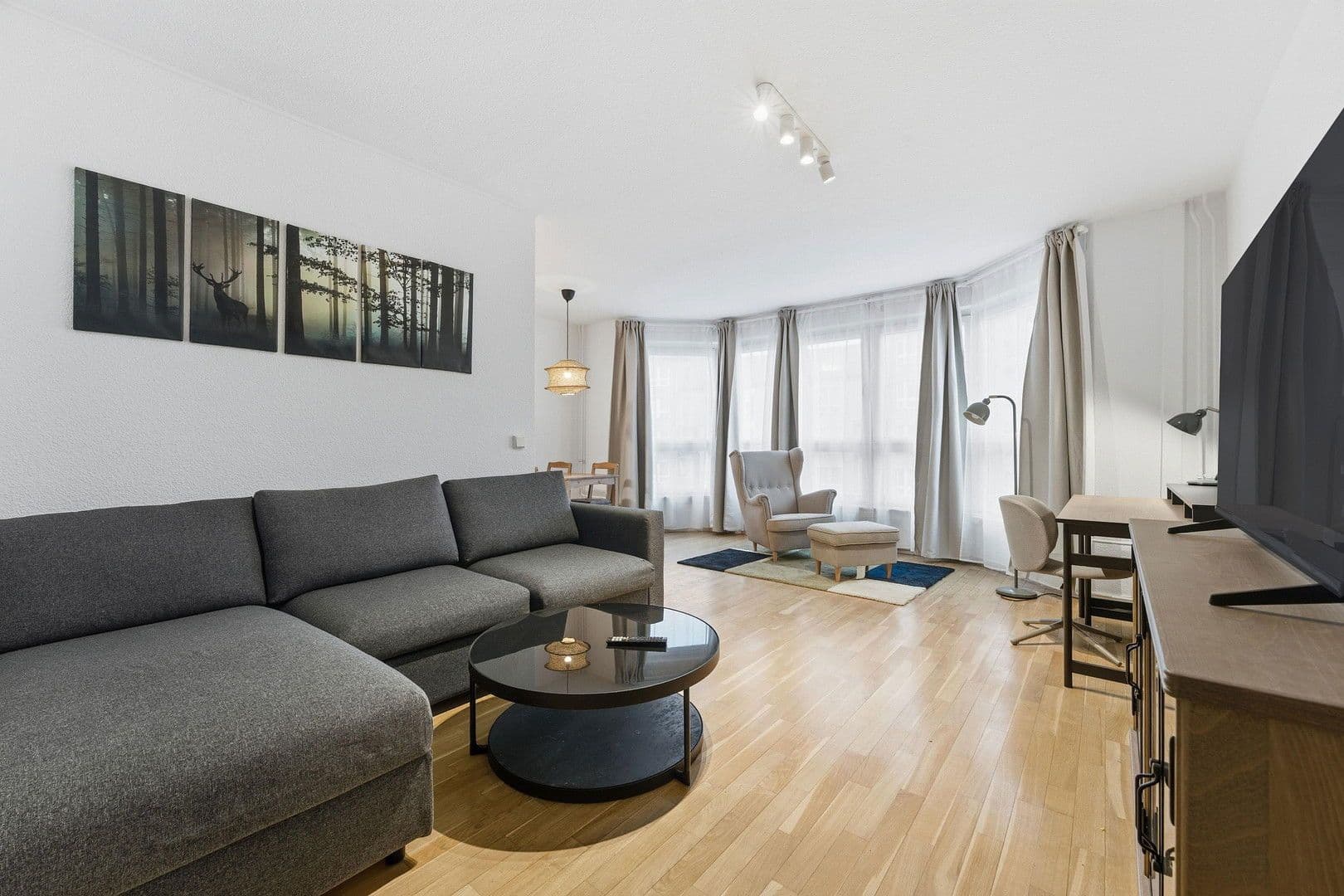 Pronájem bytu 3+1 87 m², Berlin, Berlín Pronájem bytu 3+1 87 m², Berlin, Berlín