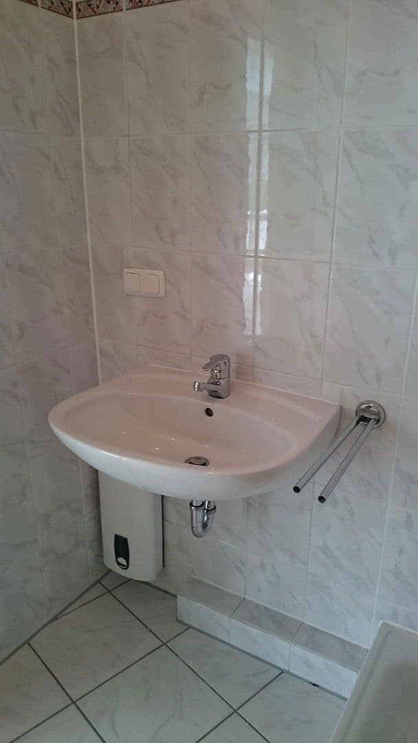 Pronájem bytu 2+1 52 m², An der Eiche 9, Gelnhausen, Hessen Pronájem bytu 2+1 52 m², An der Eiche 9, Gelnhausen, Hessen