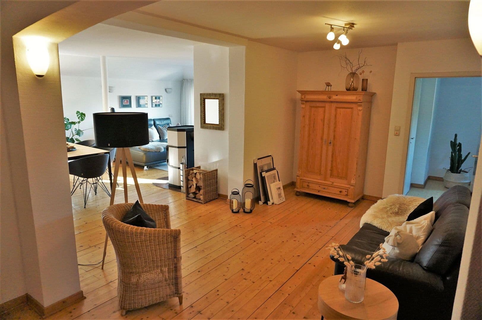 Pronájem bytu 4+1 148 m², Rinteln, Dolní Sasko Pronájem bytu 4+1 148 m², Rinteln, Dolní Sasko