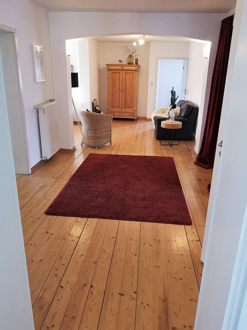 Pronájem bytu 4+1 148 m², Rinteln, Dolní Sasko Pronájem bytu 4+1 148 m², Rinteln, Dolní Sasko