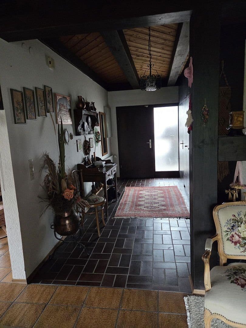 Prodej domu 125 m², pozemek 660 m², Rappenhalde 11, Warthausen, Bádensko-Württembersko Prodej domu 125 m², pozemek 660 m², Rappenhalde 11, Warthausen, Bádensko-Württembersko