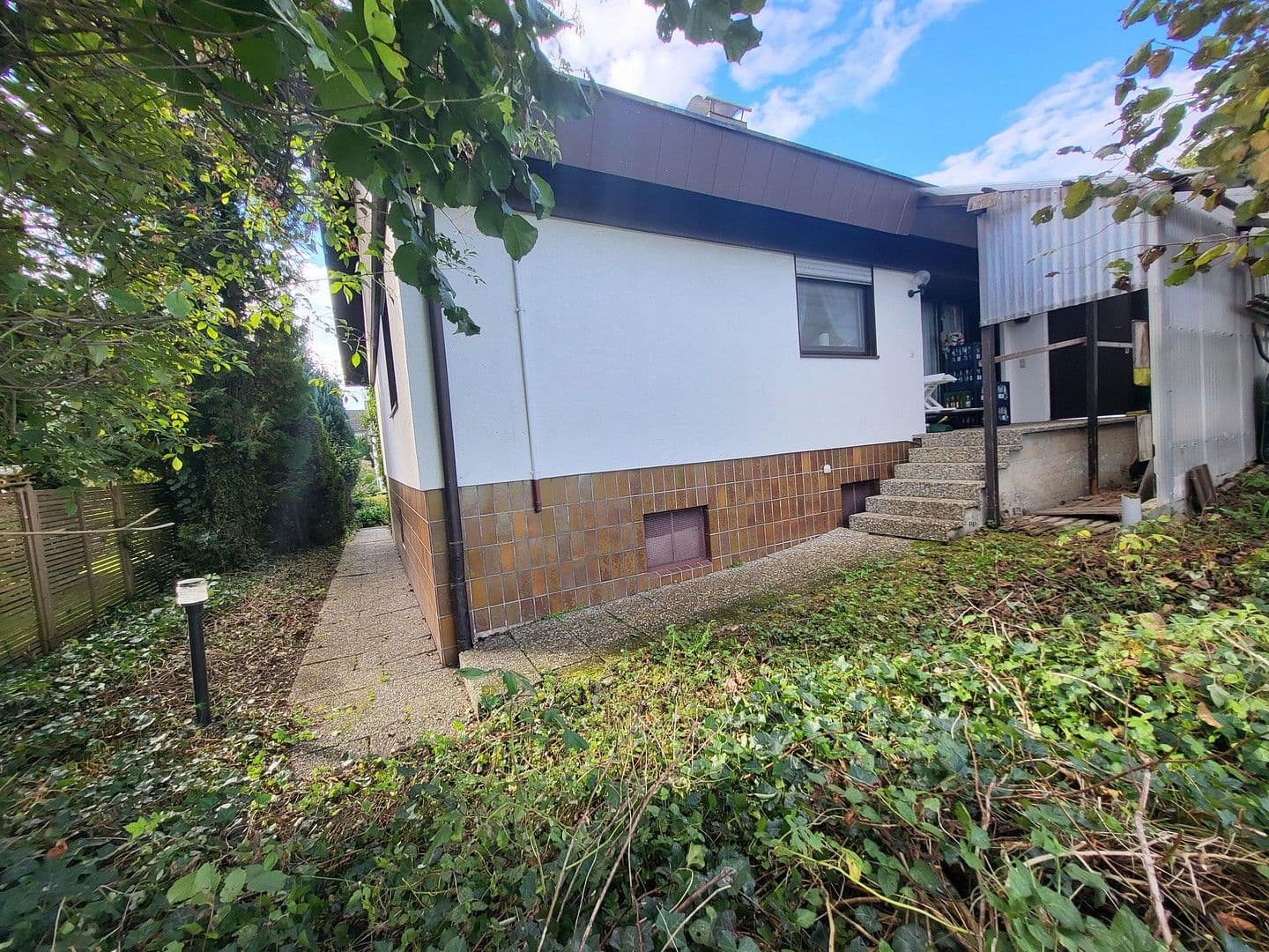 Prodej domu 125 m², pozemek 660 m², Rappenhalde 11, Warthausen, Bádensko-Württembersko Prodej domu 125 m², pozemek 660 m², Rappenhalde 11, Warthausen, Bádensko-Württembersko