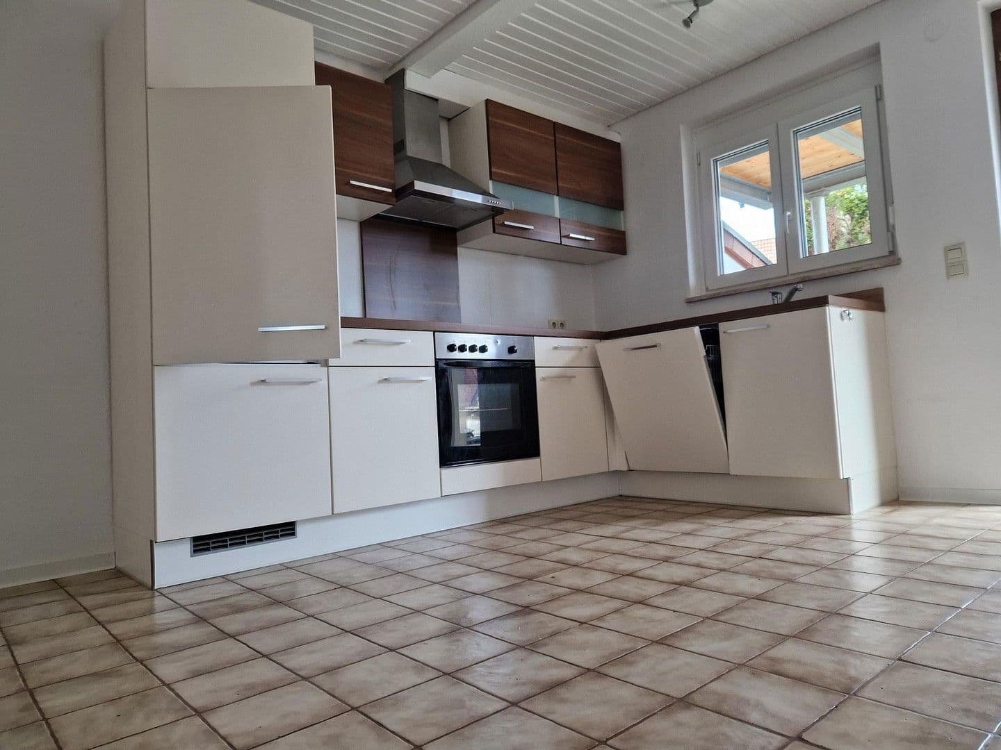 Pronájem bytu 2+1 50 m², Weil der Stadt, Bádensko-Württembersko Pronájem bytu 2+1 50 m², Weil der Stadt, Bádensko-Württembersko