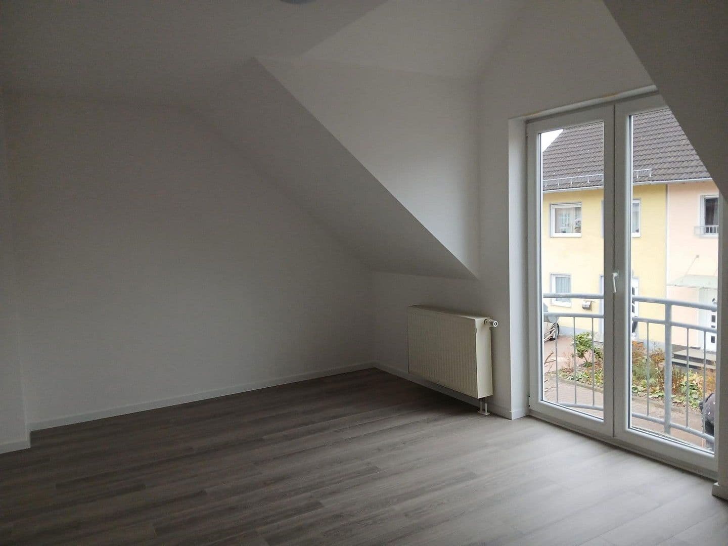 Prodej domu 122 m², pozemek 141 m², Christine-Siegberg-Straße 3, Troisdorf, Severní Porýní-Vestfálsko Prodej domu 122 m², pozemek 141 m², Christine-Siegberg-Straße 3, Troisdorf, Severní Porýní-Vestfálsko