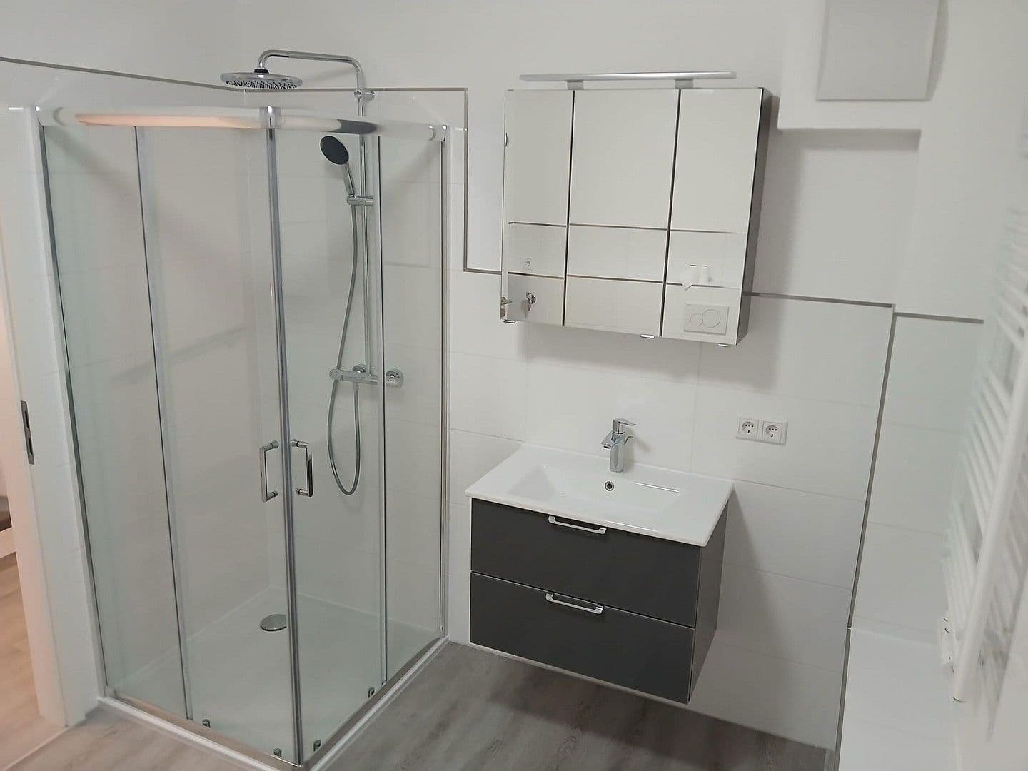 Prodej domu 122 m², pozemek 141 m², Christine-Siegberg-Straße 3, Troisdorf, Severní Porýní-Vestfálsko Prodej domu 122 m², pozemek 141 m², Christine-Siegberg-Straße 3, Troisdorf, Severní Porýní-Vestfálsko