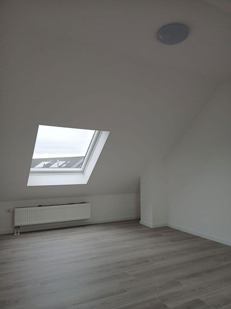 Prodej domu 122 m², pozemek 141 m², Christine-Siegberg-Straße 3, Troisdorf, Severní Porýní-Vestfálsko Prodej domu 122 m², pozemek 141 m², Christine-Siegberg-Straße 3, Troisdorf, Severní Porýní-Vestfálsko