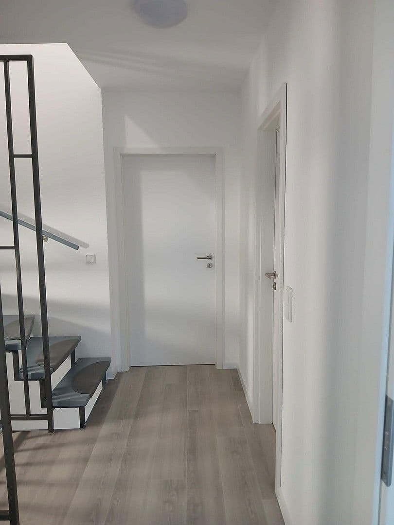 Prodej domu 122 m², pozemek 141 m², Christine-Siegberg-Straße 3, Troisdorf, Severní Porýní-Vestfálsko Prodej domu 122 m², pozemek 141 m², Christine-Siegberg-Straße 3, Troisdorf, Severní Porýní-Vestfálsko