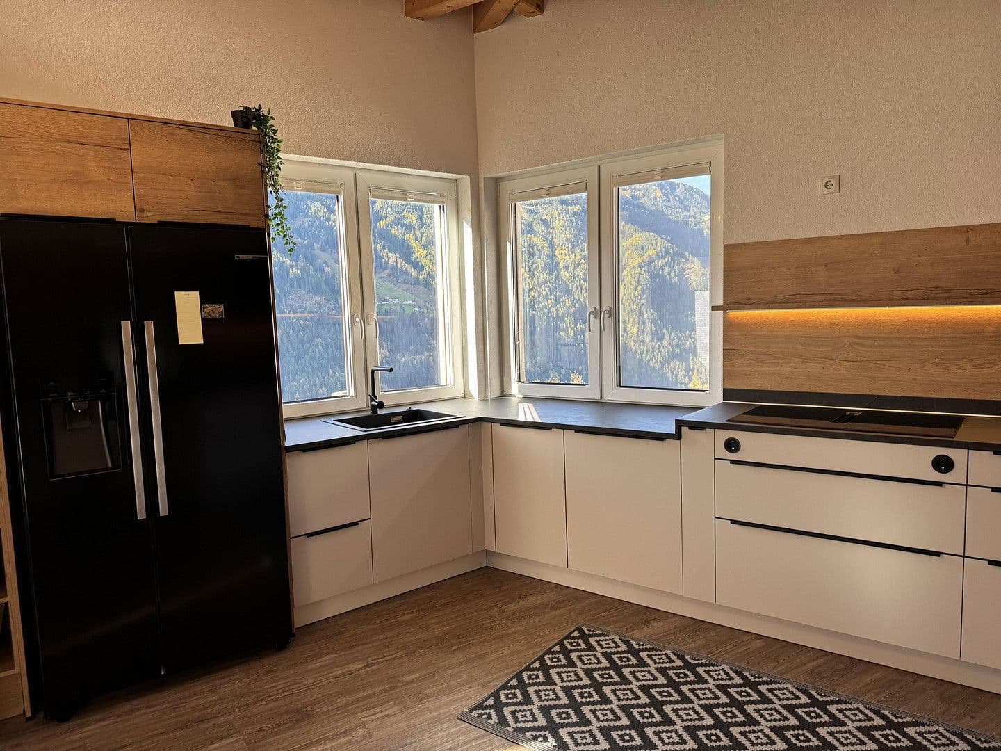 Pronájem domu 128 m², pozemek 266 m², Eichholz Siedlung 9, Fließ, Tyrolsko Pronájem domu 128 m², pozemek 266 m², Eichholz Siedlung 9, Fließ, Tyrolsko