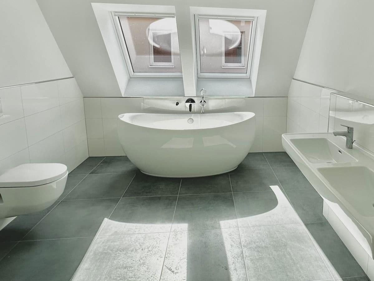 Pronájem bytu 4+1 126 m², Hauptstraße 34, Kieselbronn, Bádensko-Württembersko Pronájem bytu 4+1 126 m², Hauptstraße 34, Kieselbronn, Bádensko-Württembersko