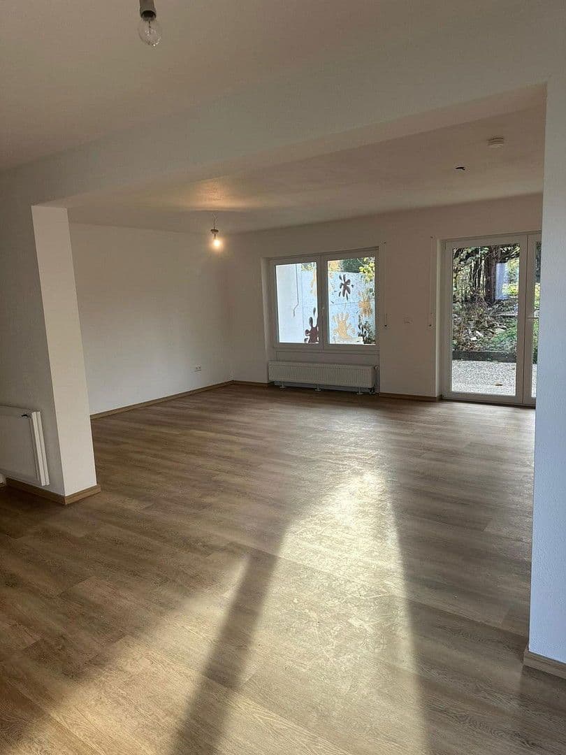 Pronájem domu 99 m², pozemek 397 m², Langenenslingen, Bádensko-Württembersko Pronájem domu 99 m², pozemek 397 m², Langenenslingen, Bádensko-Württembersko
