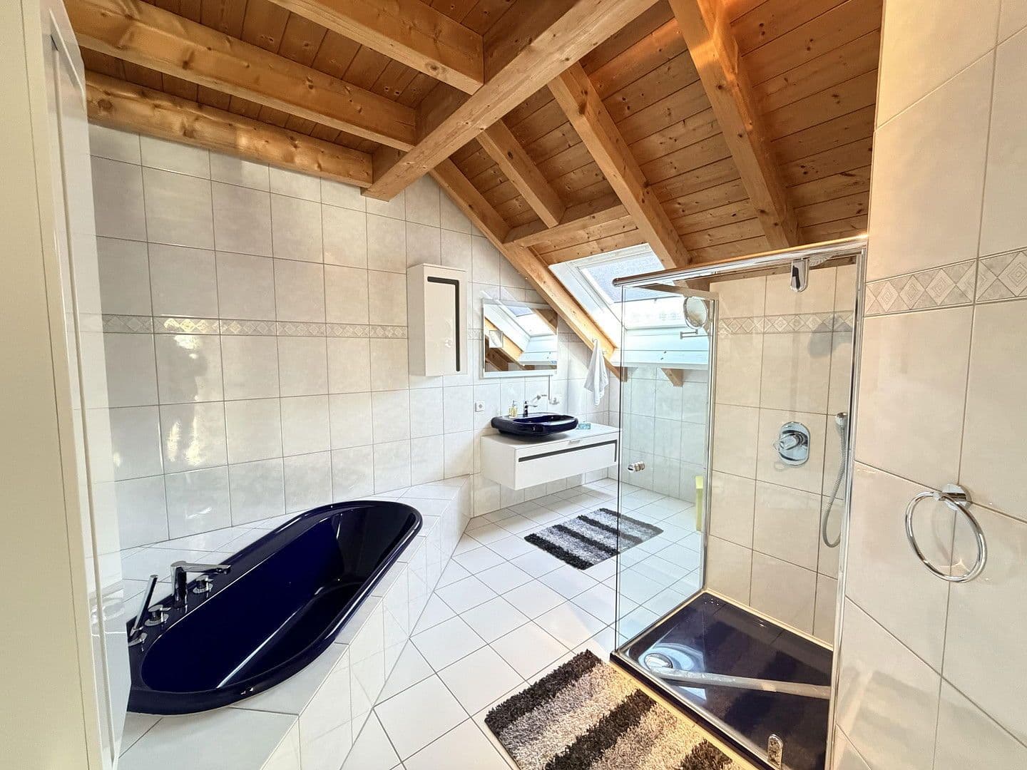 Pronájem bytu 3+1 132 m², Nelkenstraße 74, Hochspeyer, Porýní-Falc Pronájem bytu 3+1 132 m², Nelkenstraße 74, Hochspeyer, Porýní-Falc