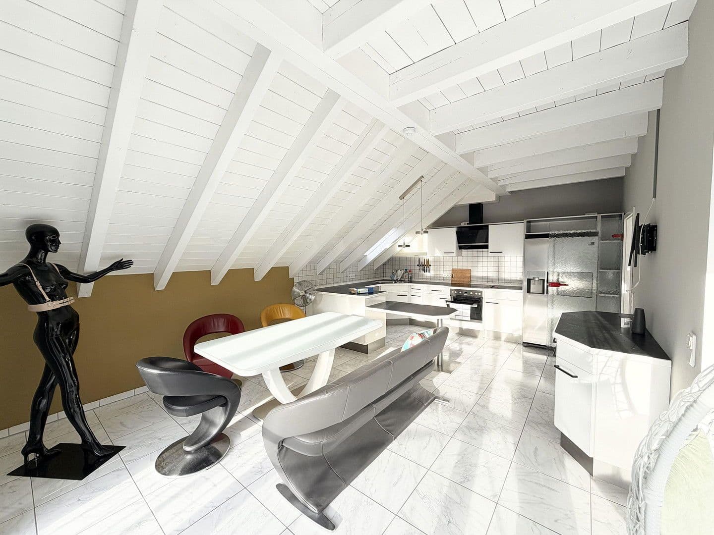 Pronájem bytu 3+1 132 m², Nelkenstraße 74, Hochspeyer, Porýní-Falc Pronájem bytu 3+1 132 m², Nelkenstraße 74, Hochspeyer, Porýní-Falc