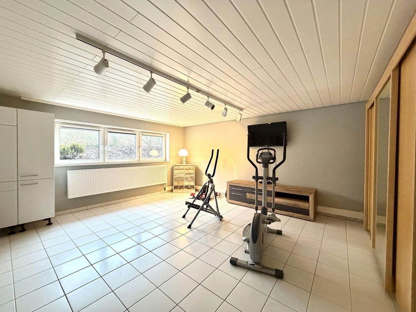 Pronájem bytu 3+1 132 m², Nelkenstraße 74, Hochspeyer, Porýní-Falc Pronájem bytu 3+1 132 m², Nelkenstraße 74, Hochspeyer, Porýní-Falc