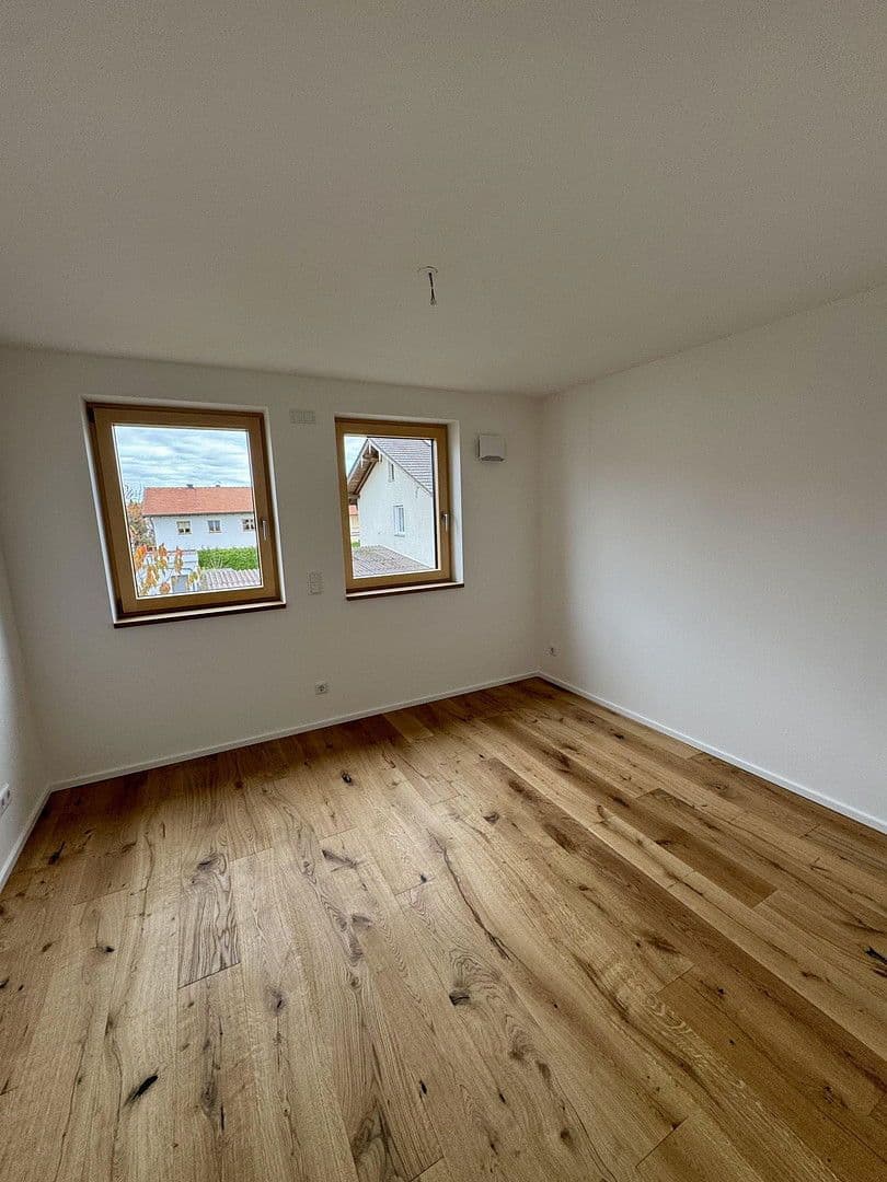 Pronájem bytu 5+1 135 m², Happinger Straße 66, Rosenheim, Bavorsko Pronájem bytu 5+1 135 m², Happinger Straße 66, Rosenheim, Bavorsko